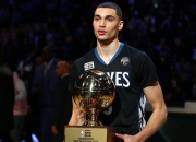 开云体育平台APP-当锡安在英超戴帽，广厦却在NBA绝杀勇士！体育的平行宇宙里，英雄从不缺席